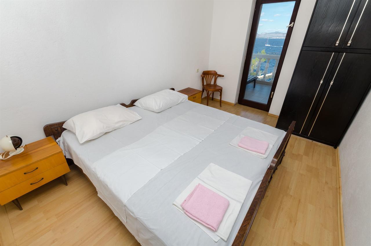 Apartment Barba Rogač Buitenkant foto