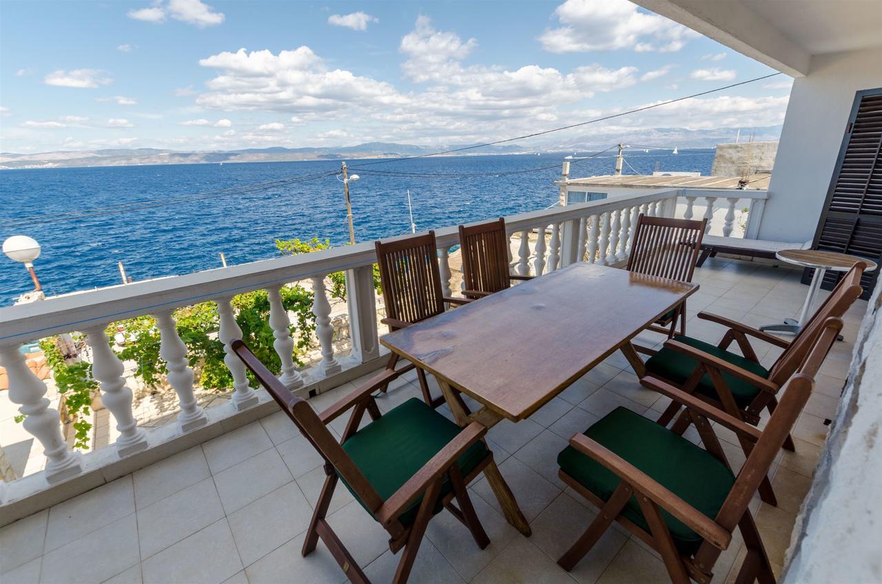 Apartment Barba Rogač Buitenkant foto