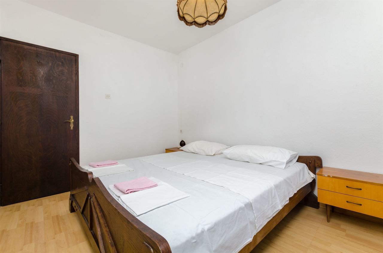 Apartment Barba Rogač Buitenkant foto