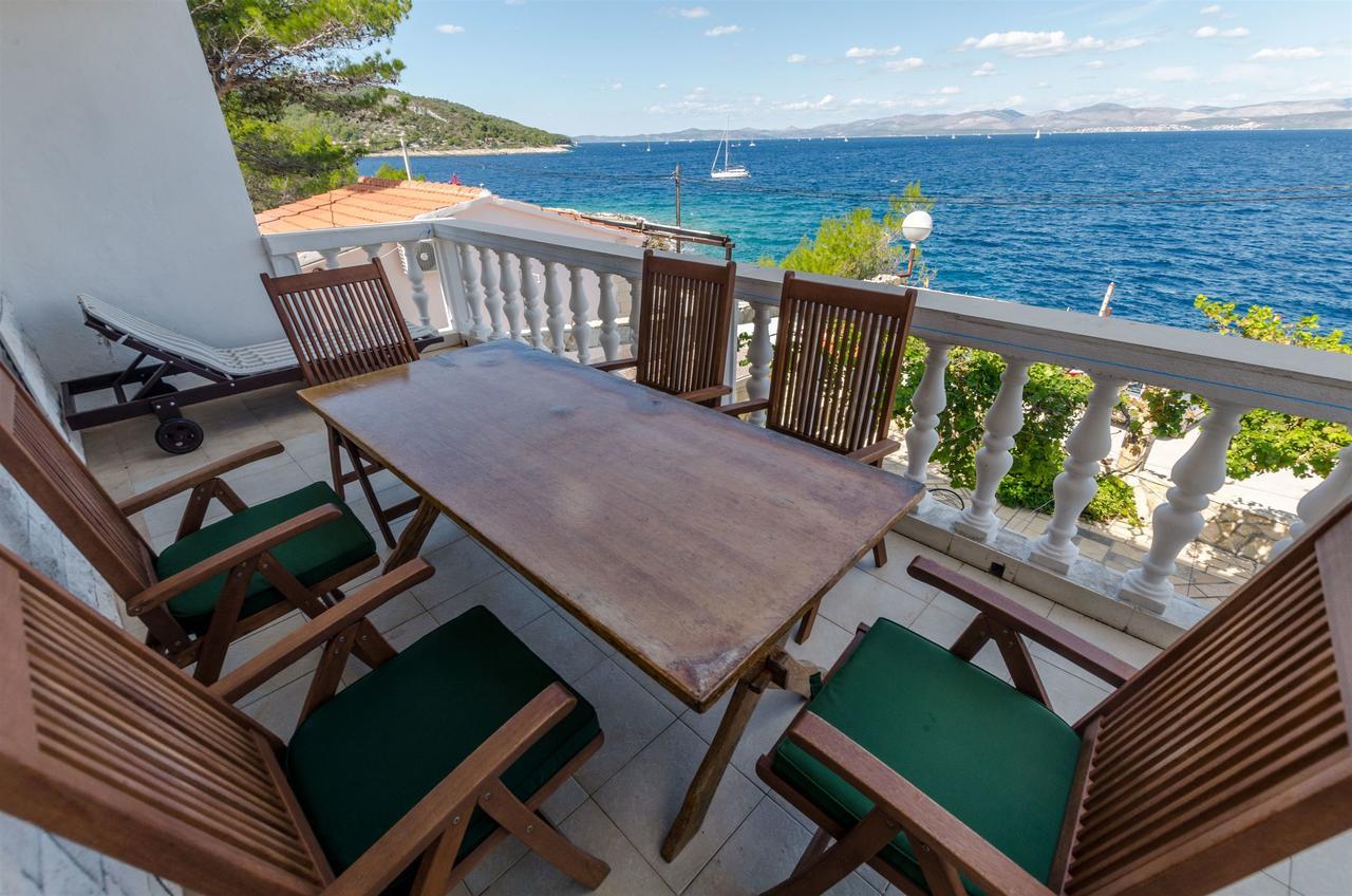 Apartment Barba Rogač Buitenkant foto