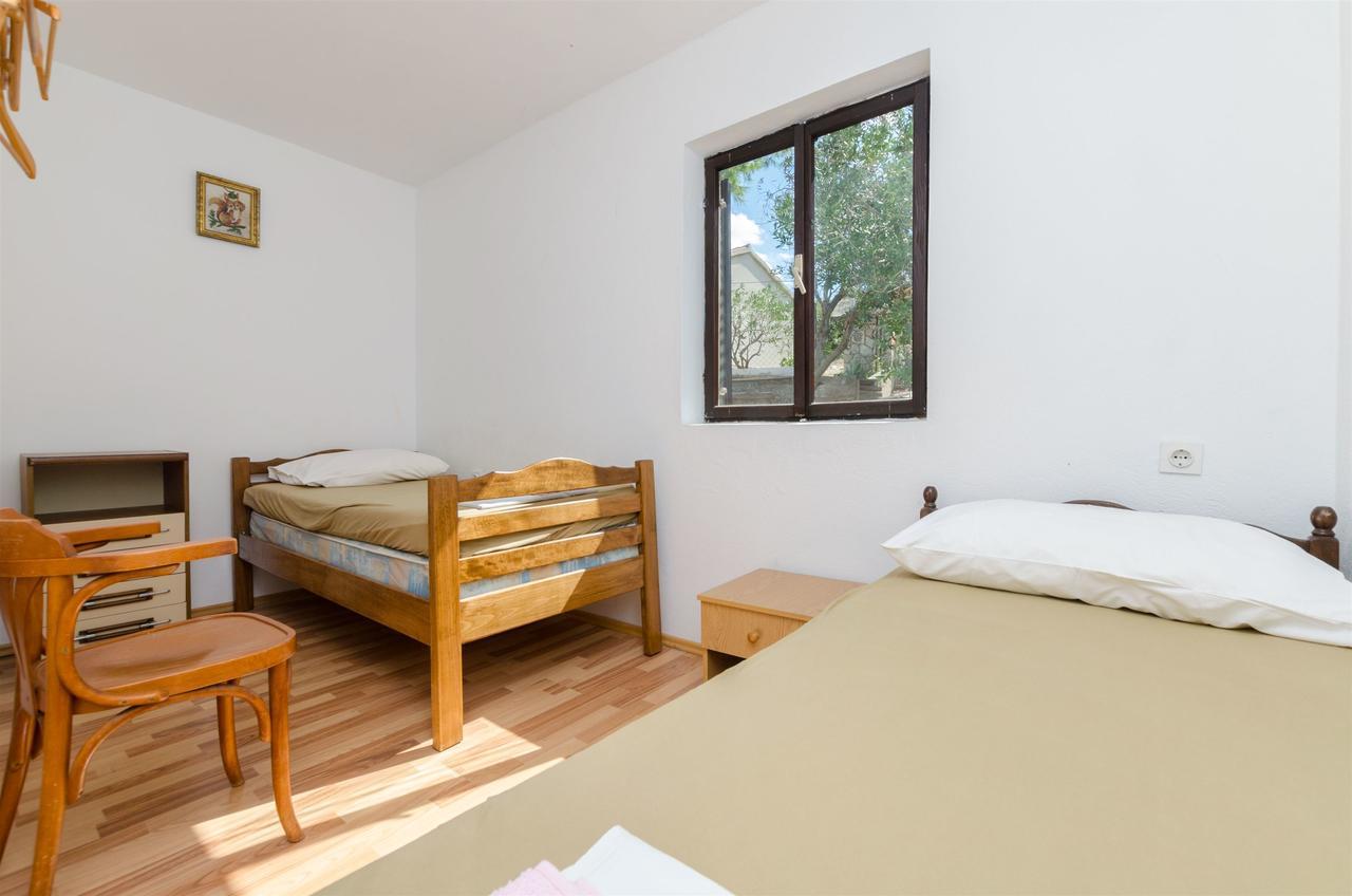 Apartment Barba Rogač Buitenkant foto
